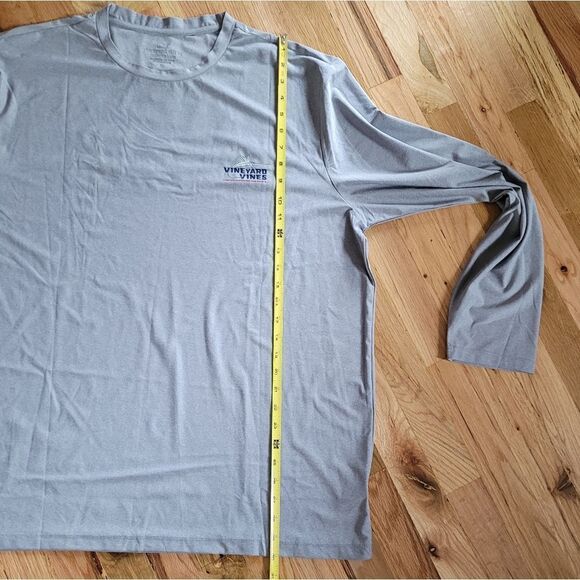 Vineyard Vines  XL Long Sleeve Wicking Performance Top Like New - Picture 5 of 8